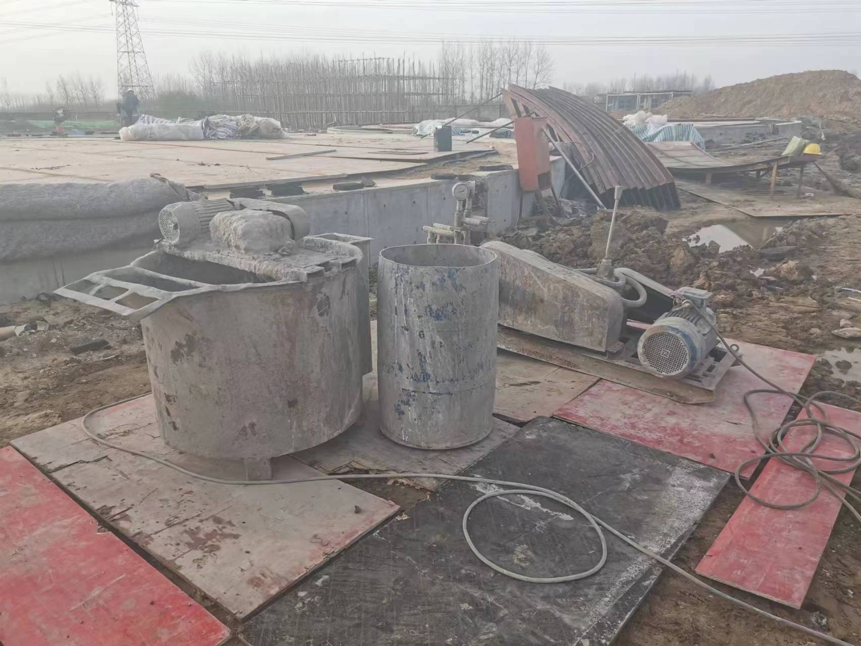 白鹭湖管理区设备基础注浆