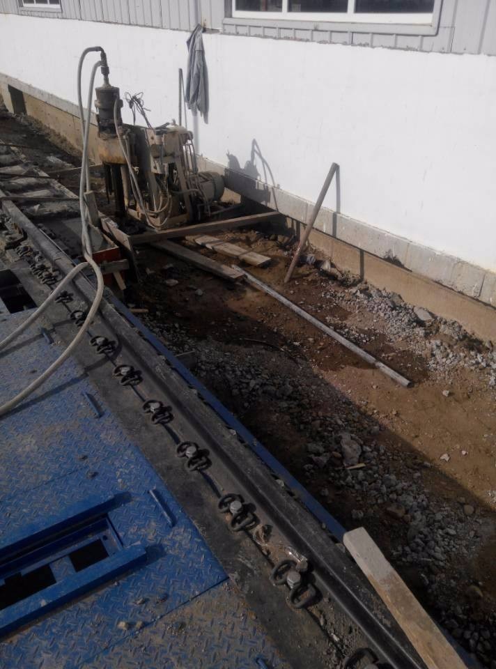 白鹭湖管理区注浆治理铁路高路基沉陷病害